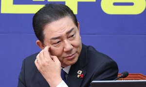 '각종 특혜 의혹' 김병기에 쏟아지는 사퇴 공세