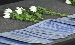 눈물 젖은 무안공항… “사과도 처벌도 없어”