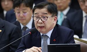 '尹 임명' 유철환 권익위원장 임기 1년 앞두고 사의 표명