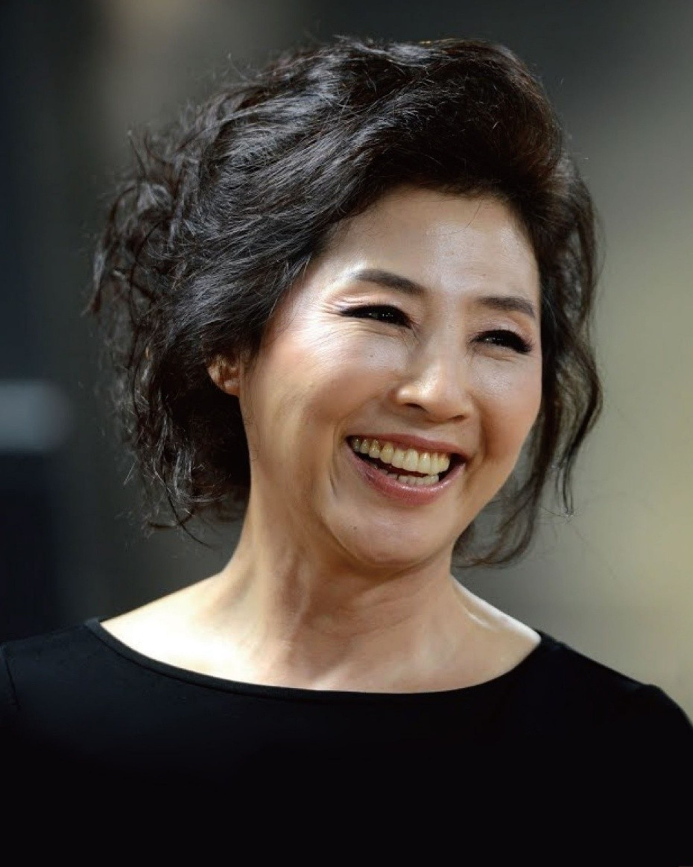 '찐 제주 할망' 고두심, 고향서 한옥 호텔리어로 직종 변경 