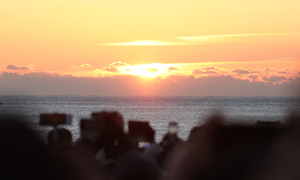 "붉은 말처럼 힘찬 한해를"…강추위에도 해맞이 명소 100만 인파