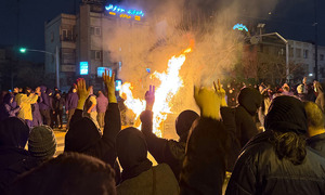 이란, 시위대 시신 볼모로 ‘뒷돈’ 요구…“월급 70배 안 주면 안 돌려줘”