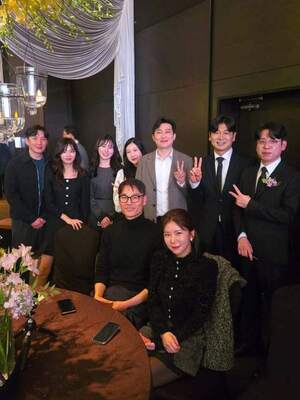 '나솔 28기' 멤버들, 영자♥영철 결혼식 총출동…'불화설' 순자도 참석