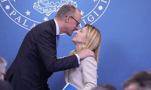 독일, 이탈리아에 구애… 프랑스와는 거리 두나