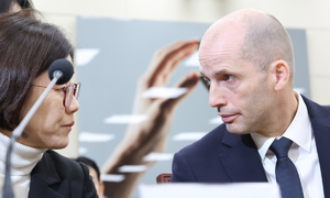 경찰 "쿠팡유출 3천만건 이상"…로저스 출석 불응시 체포 검토