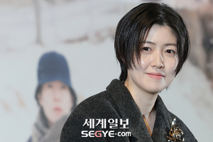 '한국배우 최초' 심은경, '여행과 나날'로 日 키네마준보 여우주연상 수상 