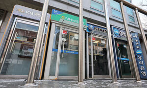 금리 상승·정부 억제에 가계대출 두달 연속 ↓ …지난달 말 765조원