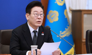 李대통령 “잘하고 있다” 61%…4050은 75% 넘어