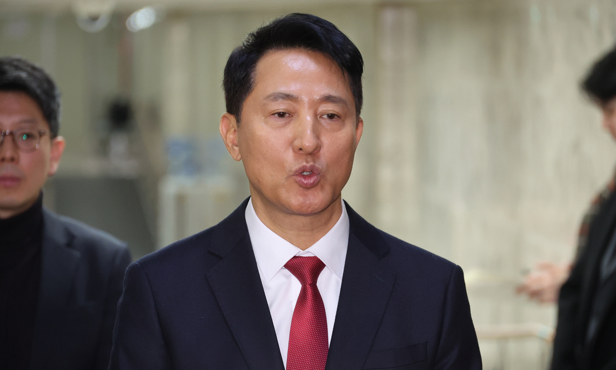 오세훈 서울시장이 2일 국회에서 국민의힘·서울시 부동산정책협의회를 마친 뒤 백브리핑을 하고 있다. 뉴시스