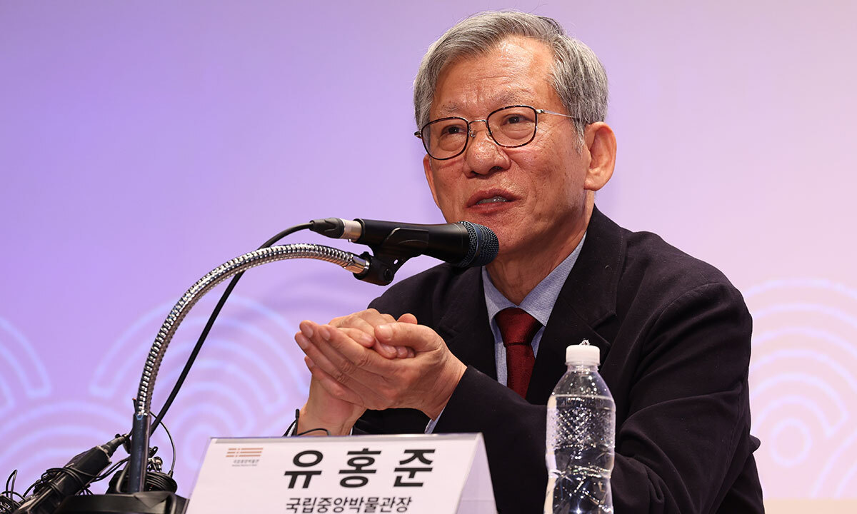 유홍준 국립중앙박물관장이 3일 서울 용산구 국립중앙박물관에서 열린 신년 기자간담회에서 2026년 핵심 추진 전략을 발표하고 있다. 연합뉴스