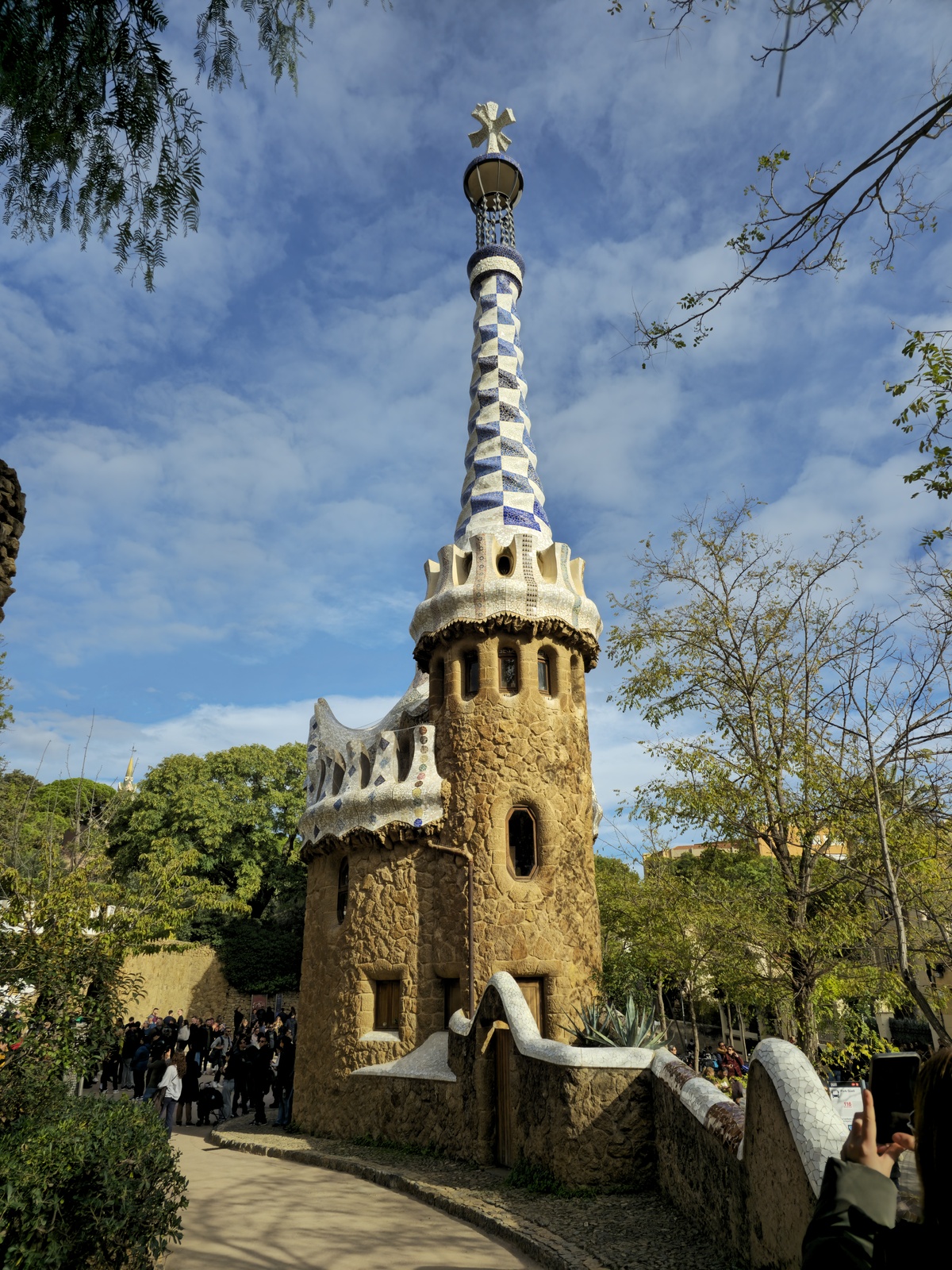 구엘공원 입구 파빌리온 탑.