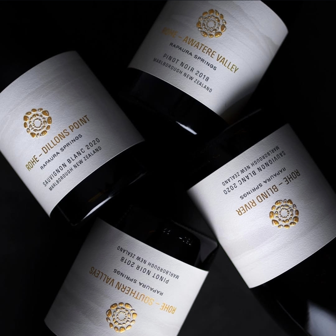 라파우라 스프링스 로헤 시리즈. 인스타그램