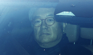 경찰, '尹대통령실 PC 초기화' 정진석 피의자 소환