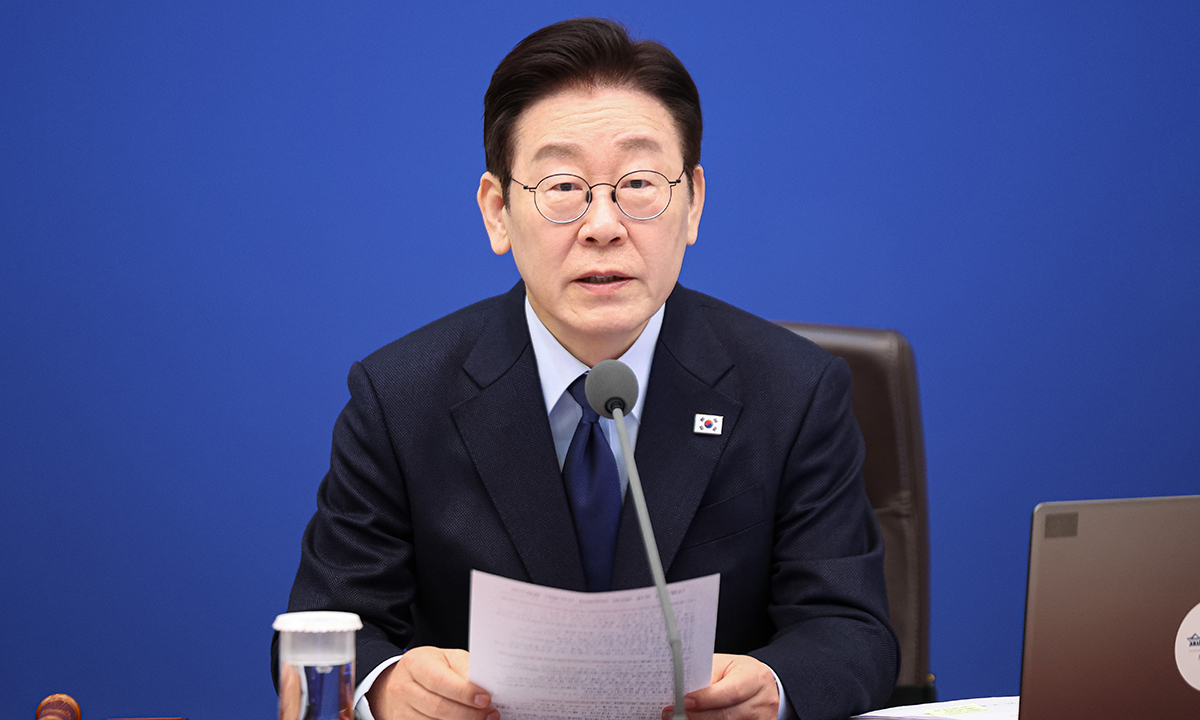 이재명 대통령이 10일 청와대에서 열린 국무회의에서 발언하고 있다. 연합뉴스