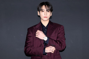 정국, 묵직한 남성美 ‘폴폴’…LVMH 시계 브랜드 '위블로' 앰버서더 발탁