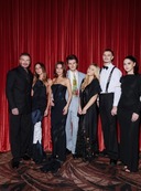 베컴家, 화목한 가족 사진 공개...'절연' 브루클린 부부는 불참