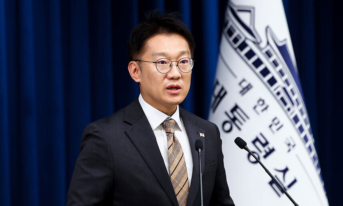 이재명 대통령의 최측근인 김남준 청와대 대변인이 인천 계양을 보궐선거 출마를 위해 사직서를 제출했다. 연합뉴스