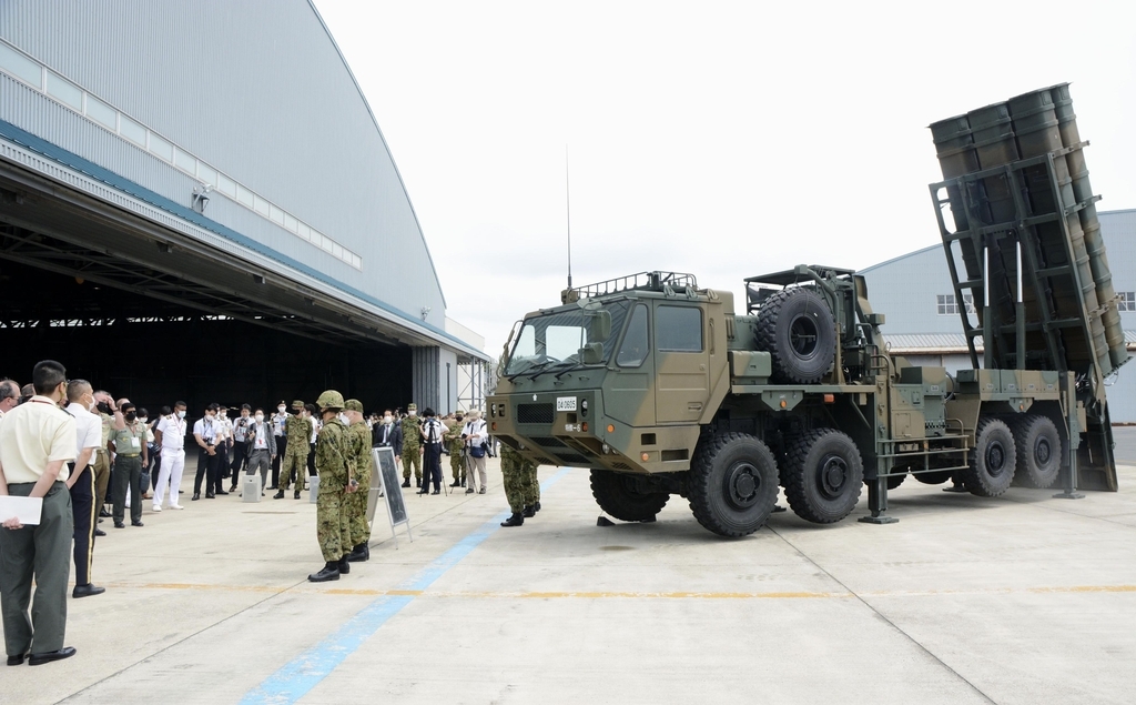 일본 육상자위대 지대함미사일 발사차량이 전시되어 있다. 세계일보 자료사진