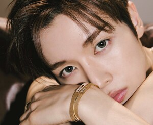 라이즈 성찬, 첫 단독 커버로 증명한 '다이아몬드처럼 빛나는 얼굴'