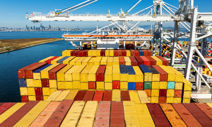 '관세 폭탄' 날렸는데 미국 상품 적자는 오히려 늘었다…트럼프발 관세 효과 '설왕설래'