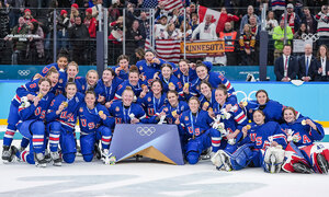 "영광이지만" 美 여자 아이스하키, 백악관 초대 거절