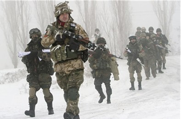 2015년 1월 돈바스 루한스크주에서 작전 수행 중인 돈바스 자원병 대대 소속 우크라이나 군인들. 게티이미지