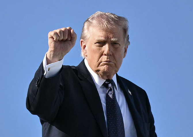 트럼프 “이란 공격, 모든 목표 달성까지 계속…미군 죽음에 복수”