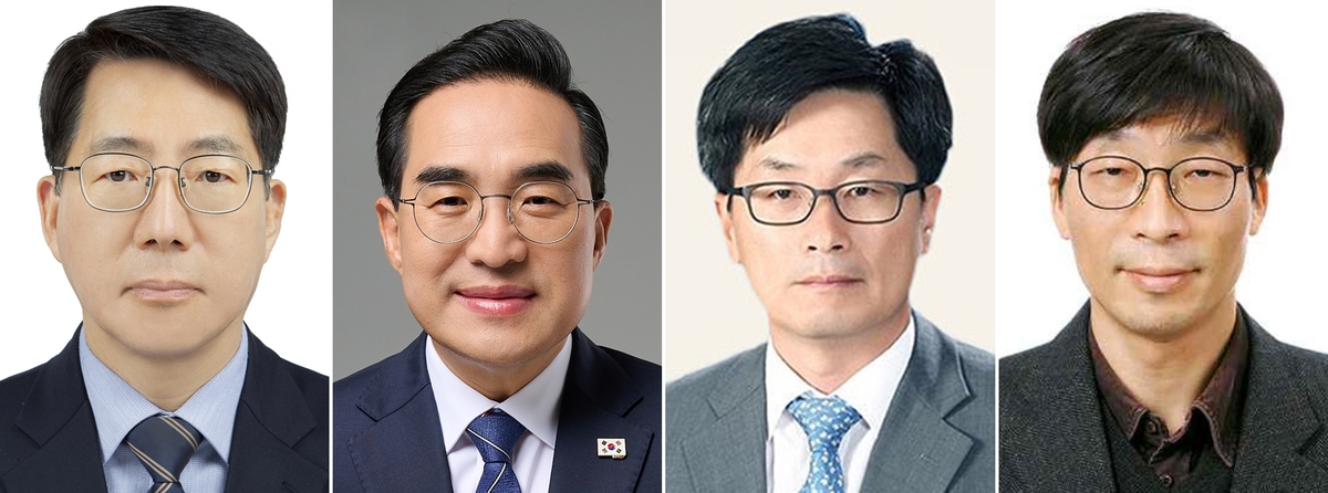 청와대는 2일 이재명 대통령이 해양수산부 장관 후보자에 황종우 한국해사협력센터 국제협력위원장을, 기획예산처 장관 후보자에 박홍근 의원을 지명했다고 밝혔다. 또한 국민권익위원장에는 정일연 변호사, 진실·화해를위한과거사정리위원회 위원장에는 송상교 전 사무처장을 임명했다고 밝혔다. 청와대 제공