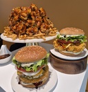 “입안에 퍼진 58년 중식 내공”…맘스터치×후덕죽, ‘미식 롤러코스터’를 타다