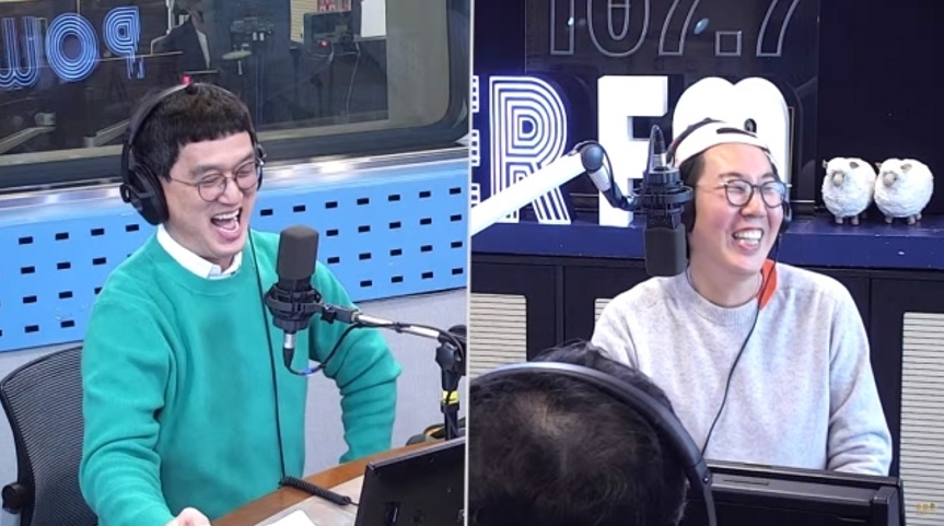 사업에 대한 자신의 생각을 밝히는 고명환(왼쪽)과 진행자 김영철. SBS 파워FM ‘김영철의 파워FM’ 보이는 라디오 캡처