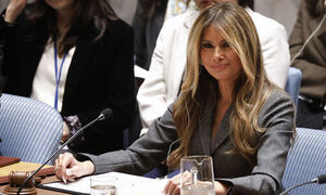 멜라니아 “미국, 세계 모든 어린이 아껴”… 이란 “위선자”