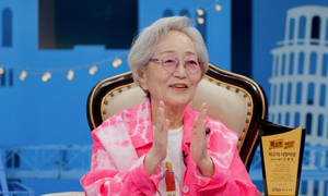 "'진또배기' 가장 좋다"는 김영옥… 이찬원, 즉석 라이브 스페셜 무대 