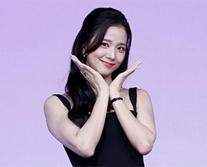 ‘월간남친’ 지수, 빛나는 미모