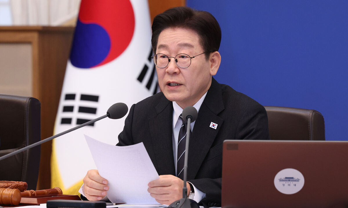 이재명 대통령이 10일 청와대에서 열린 제9회 국무회의에서 발언하고 있다. 청와대사진기자단