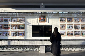 김정은 옆에 또 주애…주중 北대사관  ‘부녀투샷’ 재등장 [북*마크]