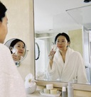 55세 이영애, 피부관리 비법 공개…민낯에 쓱쓱