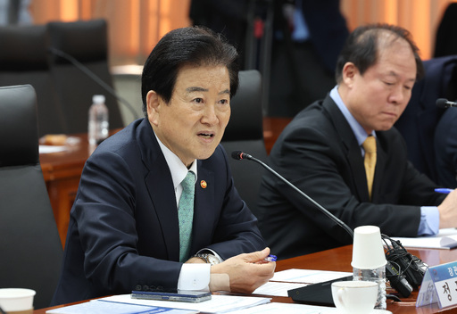 정동영 통일부 장관이 13일 서울 종로구 남북회담본부에서 열린 한반도 평화전략 자문단 3차 회의에서 발언하고 있다. 연합뉴스