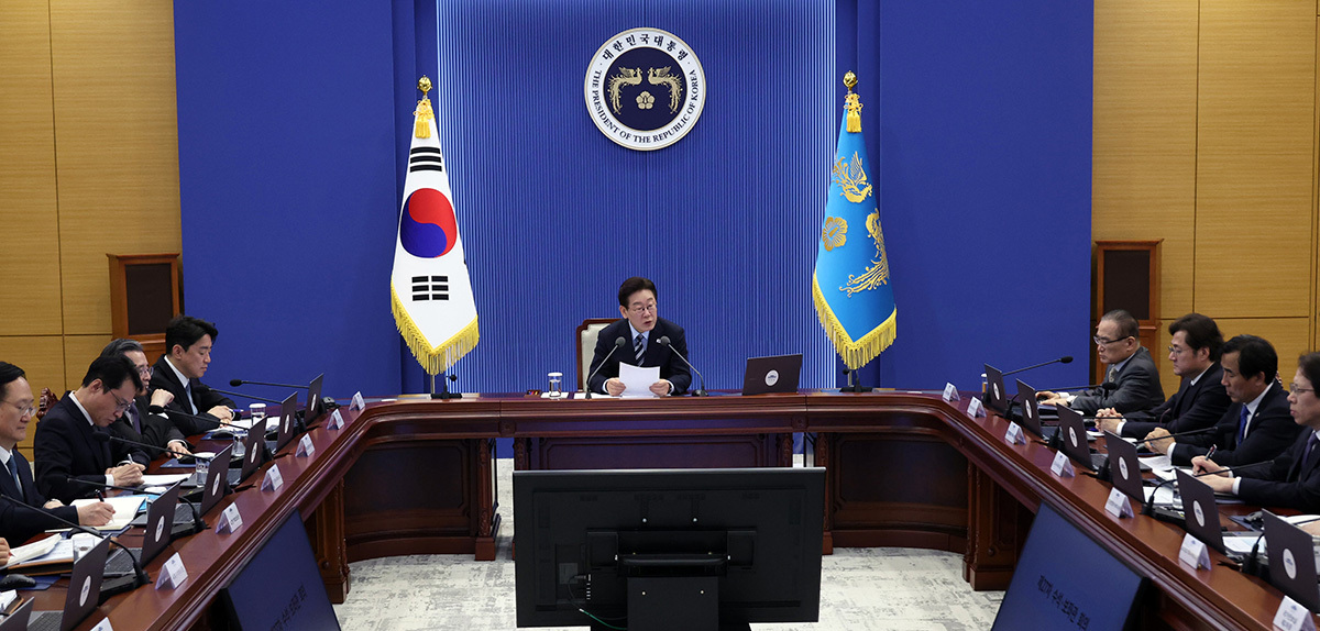 이재명 대통령이 12일 청와대에서 열린 수석보좌관회의에서 발언하고 있다. 뉴시스