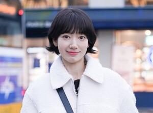 박신혜, 한부모가정 위해 1억원 기부…&${esc.h}34;'미쓰홍' 통해 현실 마주해&${esc.h}34;