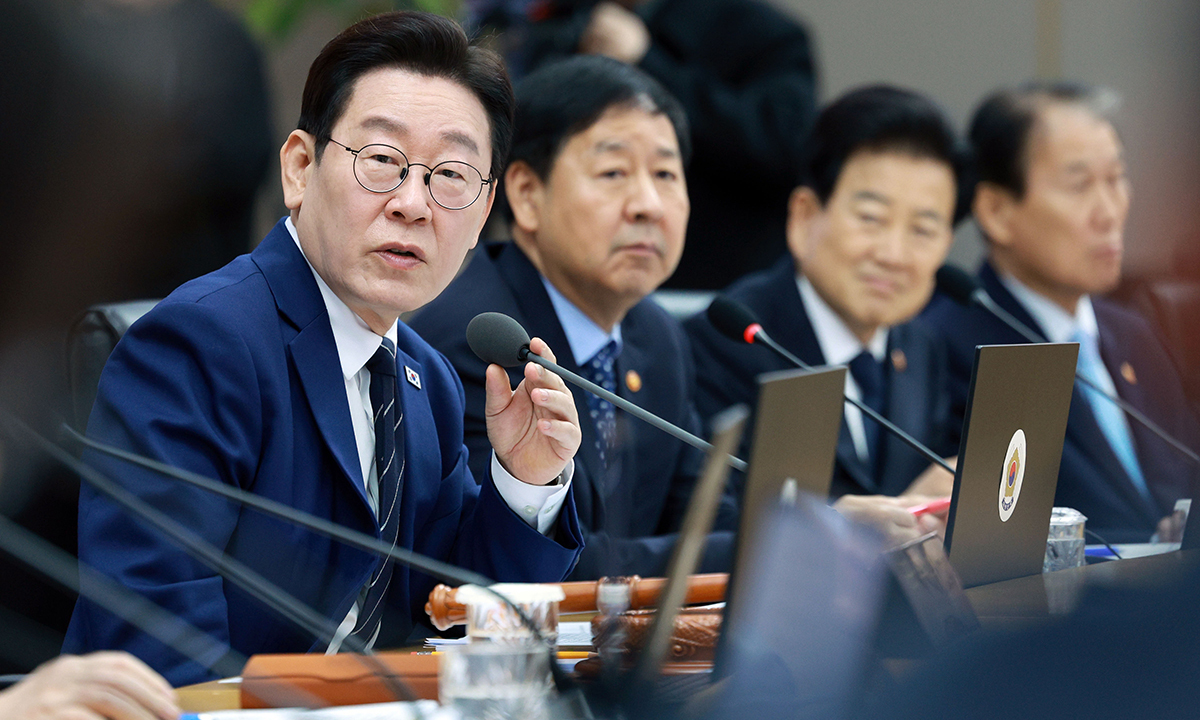 이재명 대통령이 17일 정부세종청사에서 열린 국무회의에서 발언하고 있다. 연합뉴스