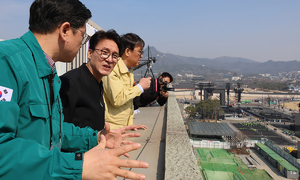 金 총리 “하이브, 국민이 불편 감수한다는 것 알아야”