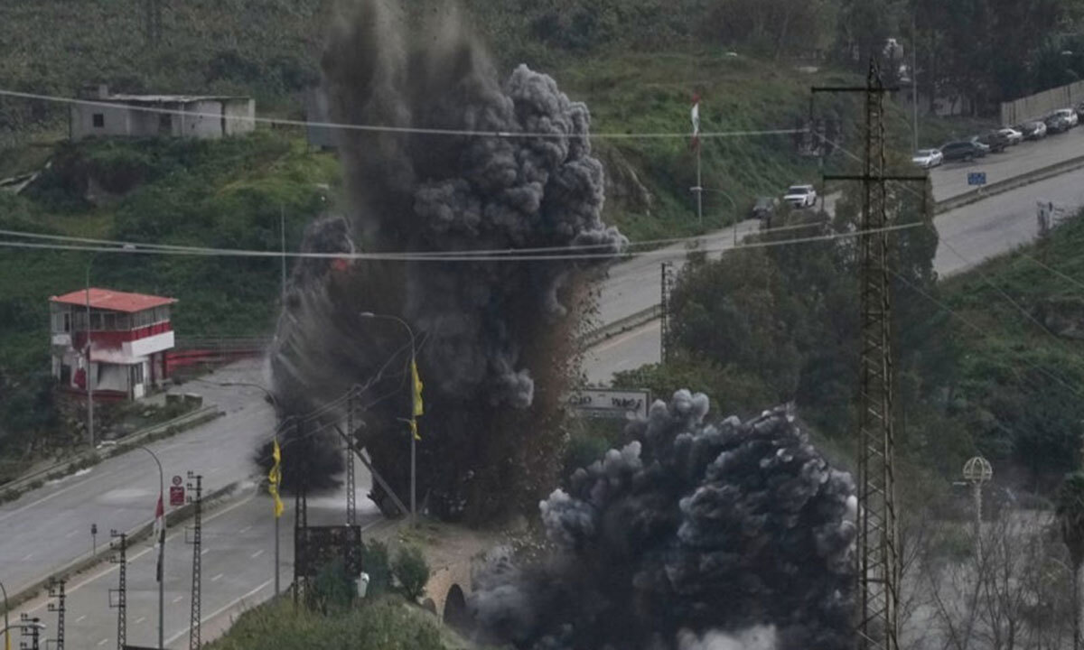 레바논 카스미야 다리 피격. AP연합뉴스