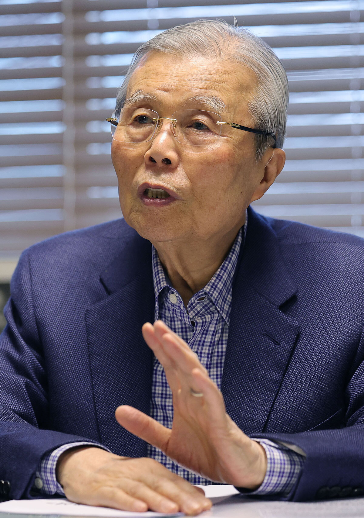 김종인 전 국민의힘 비상대책위원장이 지난 18일 서울 중구 사무실에서 세계일보와 인터뷰하고 있다. 김 전 위원장은 “국민의힘은 6·3 지방선거 승패보다 선거 이후 당을 어떻게 재건할 것인지 준비 작업에 집중해야 하며, 미래지향적으로 전면 개편하지 않으면 희망이 없다”고 강조했다. 이재문 기자