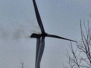 영덕 풍력발전기 화재현장서 1명 사망, 2명 연락 두절 [사건수첩]