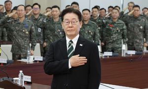 커지는 국제 정세 불확실성 속 ‘자주국방’에 힘 쏟는 李… “전쟁·적대 걱정 없는 평화 만드는 게 사명”