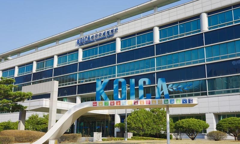 르완다 공무원 초청 연수 기획사, 강사료 뻥튀기