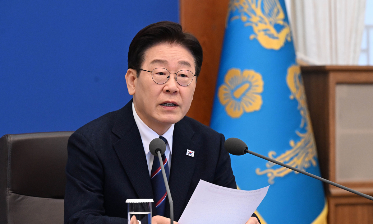 이재명 대통령이 31일 청와대에서 열린 국무회의에서 발언하고 있다. 청와대사진기자단