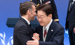 韓·佛 “세계 경제 필수 해상로 항해 자유 지지”