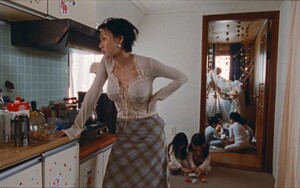 ‘D-1’ 화사, 컴백 임박 포스터 공개… 명불허전 ‘솔로 퀸’