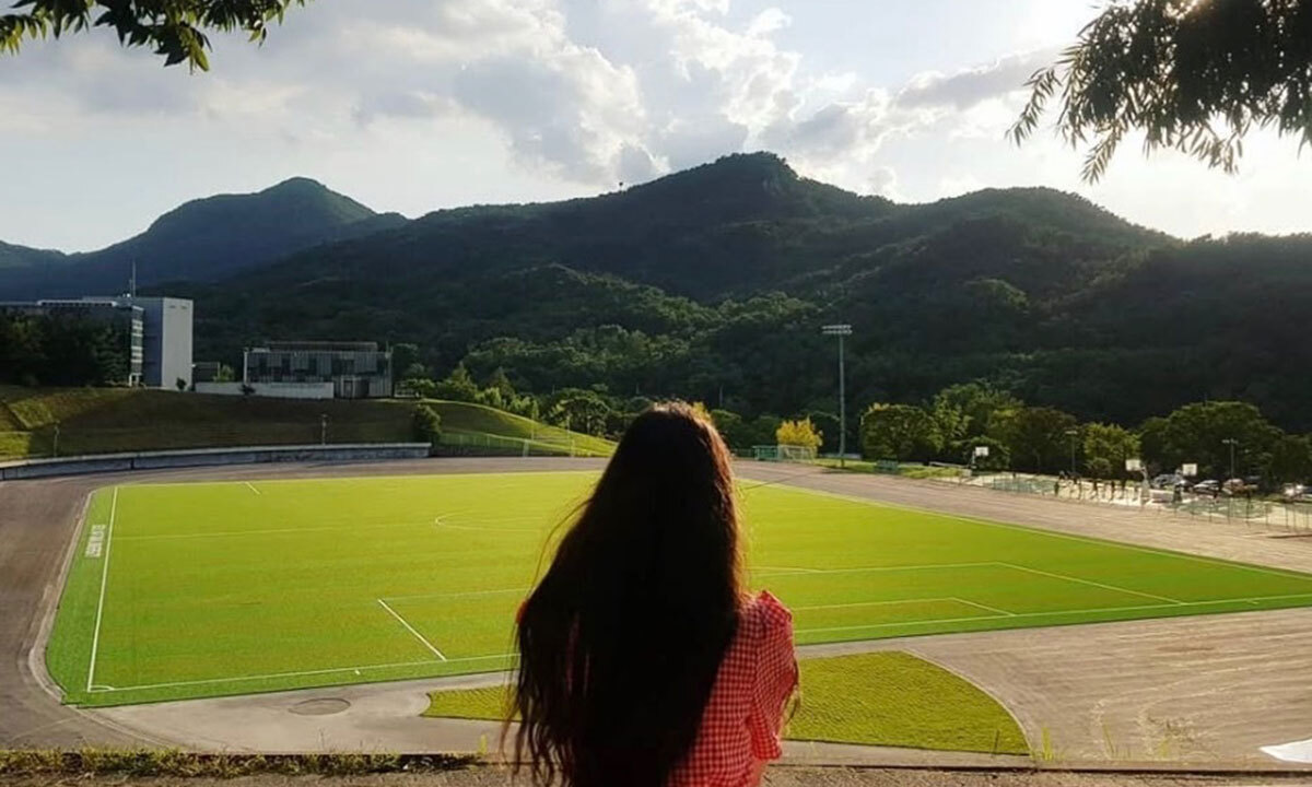 이란과 미국의 종전 협상이 난항을 겪고 있는 가운데 국내 체류 중인 이란 유학생들도 가족과 연락이 안 되거나 특별휴학 등을 놓고 어려움을 겪는 것으로 확인됐다. 사진은 가족과 연락한 지 한 달이 넘었다는 이란 유학생 샤릴루 뉴셔씨. 샤릴루 뉴셔 본인 제공